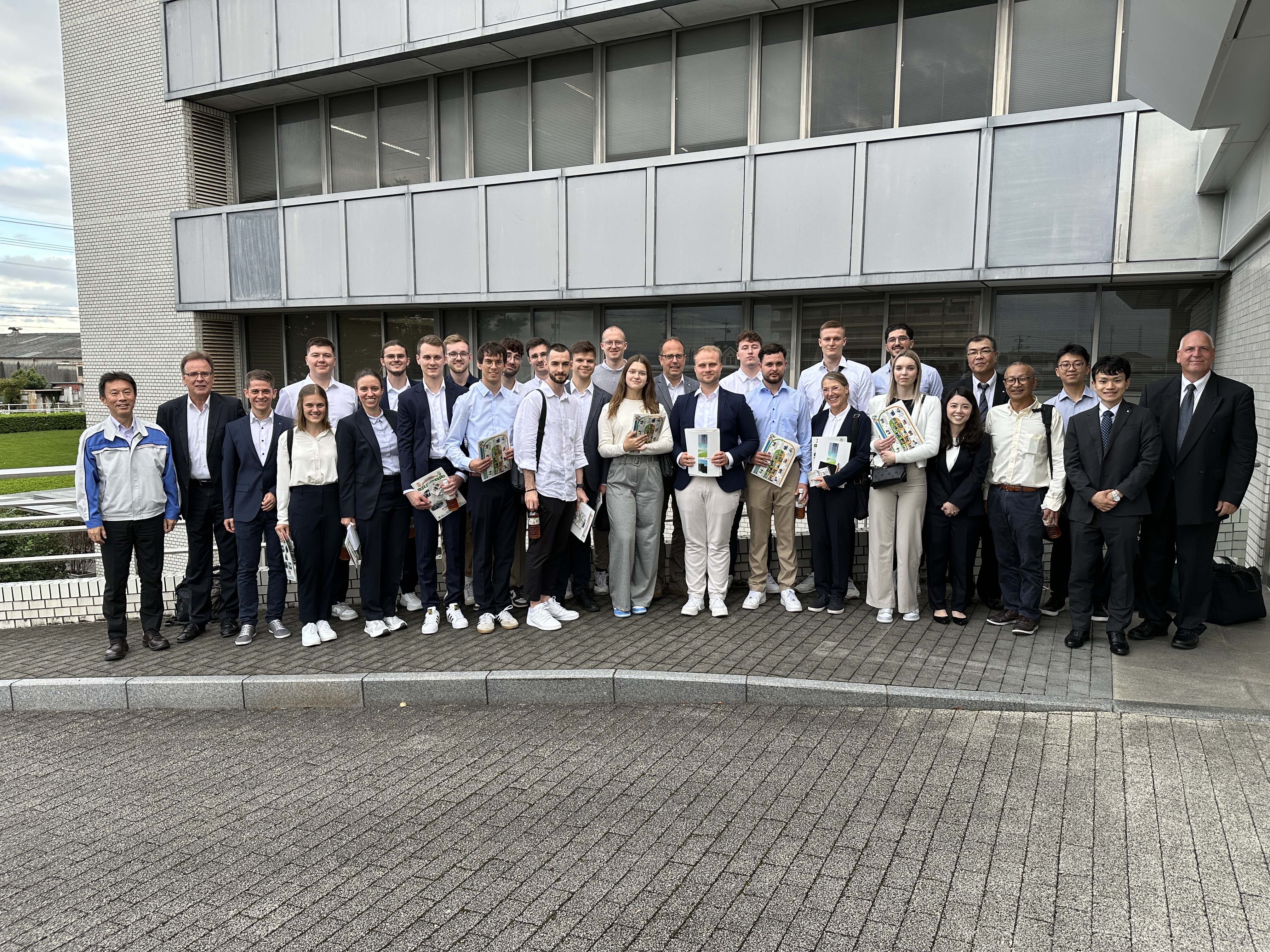 Gruppenbild der TWL-Studierenden
